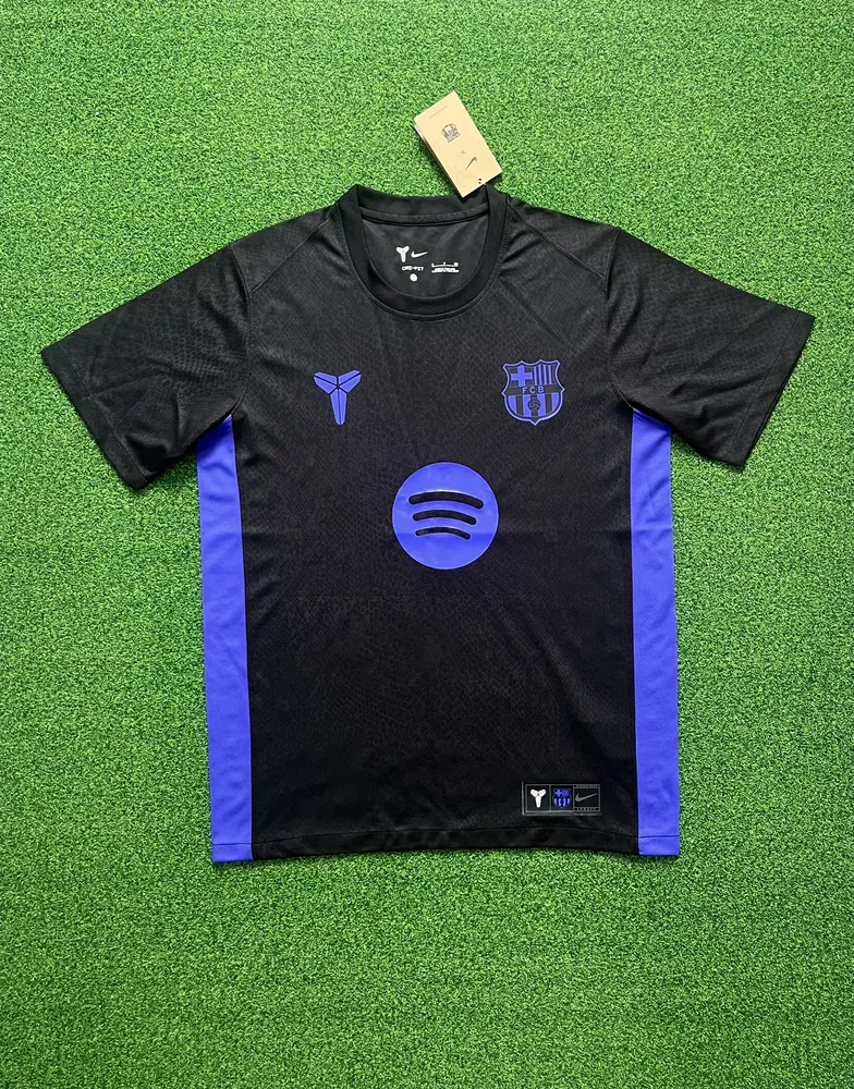 Camisa Barcelona 2025-26 Edição Colaboração (Black Mamba) — main view