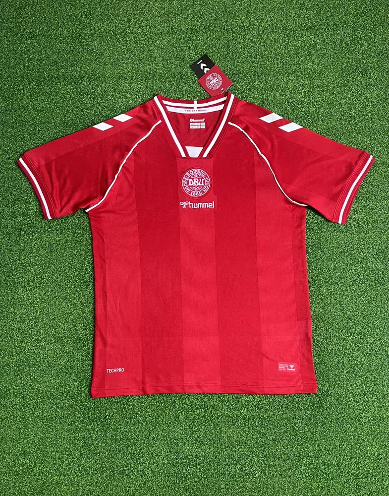 Dinamarca 2026-27 Camisa Home — main view