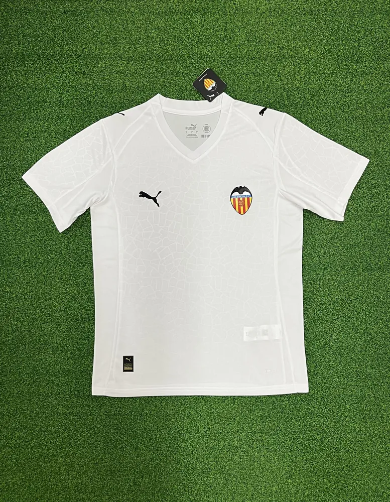 Valencia 2025-26 Heimtrikot — main view