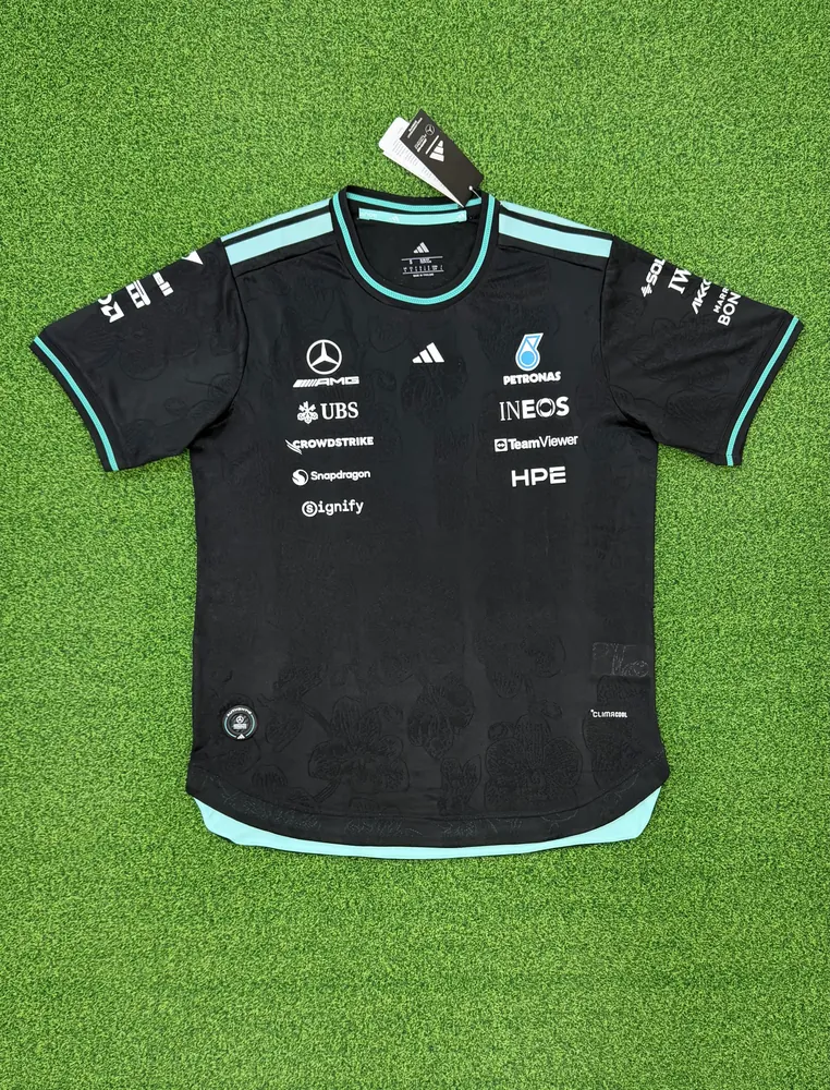 Mercedes-AMG 2026 Player Version - Black Crew Neck — main view