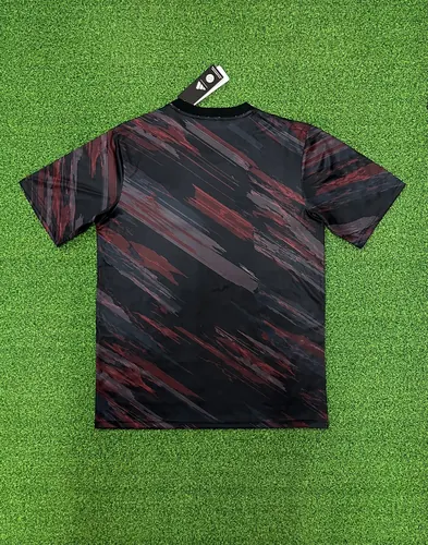 Bayern Munich 2025-26 Trainingsshirt - Rot/Schwarz — view 2