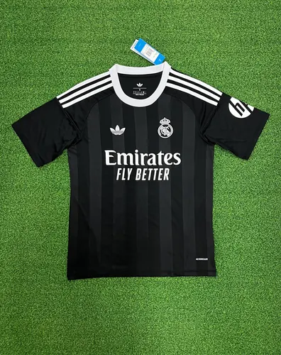 Real Madrid 2025-26 Goalkeeper Jersey - Black