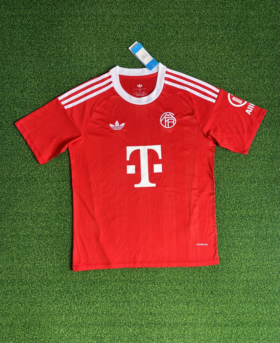 Bayern Munich 2025-26 Goalkeeper Jersey