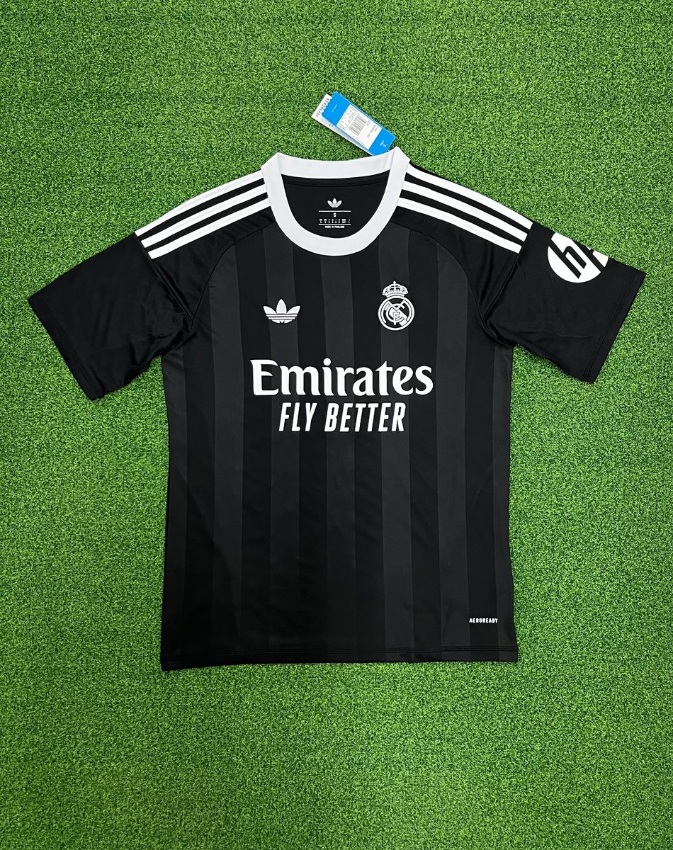 Real Madrid 2025-26 Goalkeeper Jersey - Black